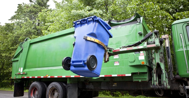 The Appeal of Using Chicago Garbage Pickup Services for Your Business
