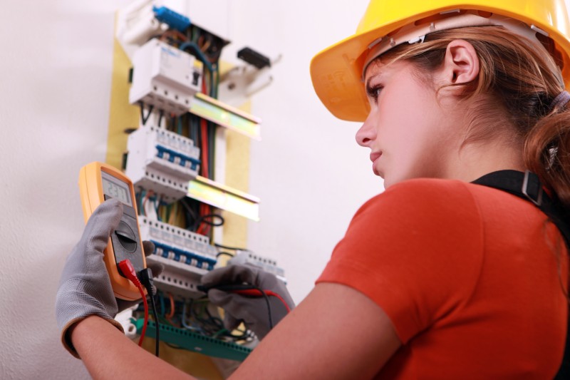 Be Certain of your Electrical Projects with an Electrician Highland Park