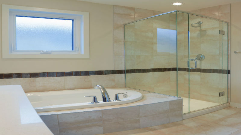 Three Types of Bathtubs to Consider in Brandon, FL
