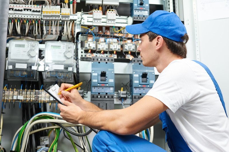 Factors You Should Consider While Choosing Breaker Issue Repair Services in Austin