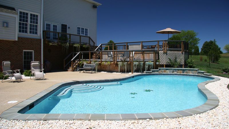 Swimming Pools in Queen Creek AZ – Know a Little More
