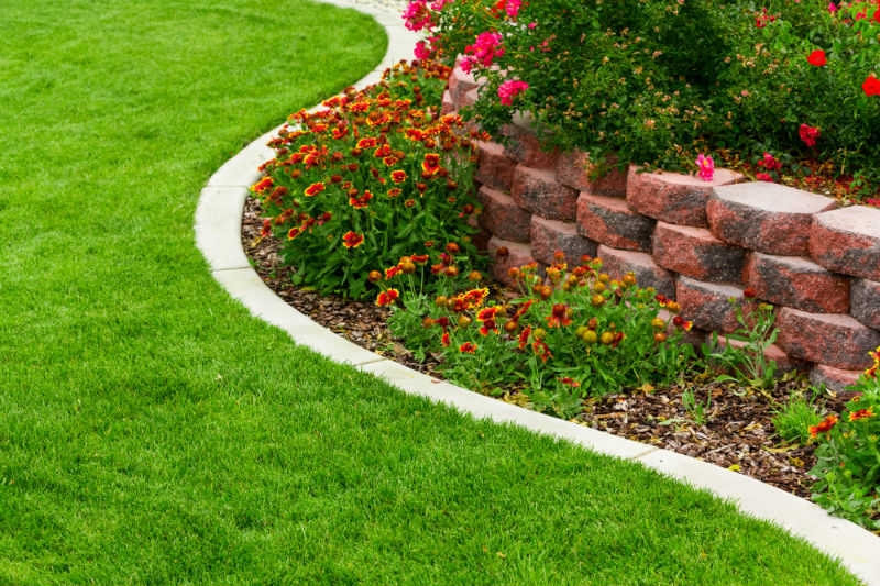 Landscape Maintenance Companies in Annapolis MD Can Create a Beautiful Space for You Outside