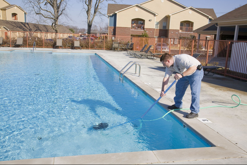 Common Swimming Pool Services in Peoria AZ That You Will Need