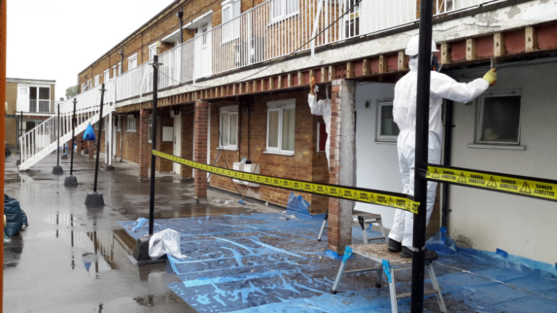 The Advantages of Paying for Commercial Asbestos Removal in Watford