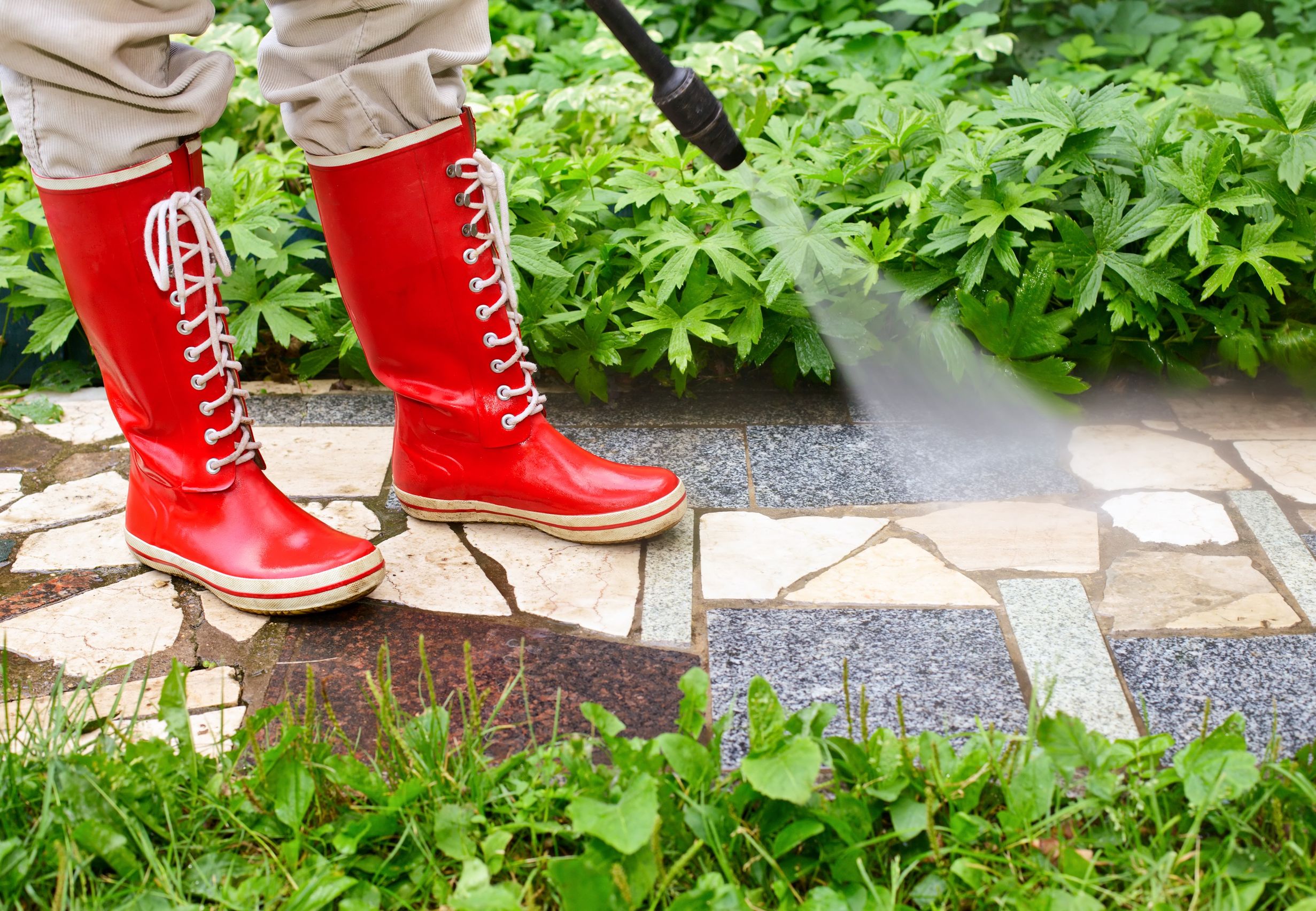 How to Book Commercial Pressure Washing Services in Hailey, Idaho