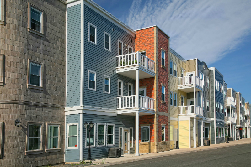 What to Look for in an Apartment Complex While You are Attending College