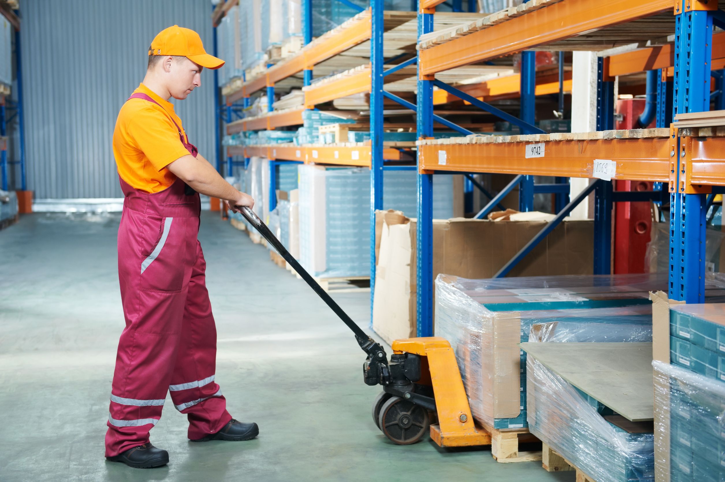 New and Pre-Owned Electric Pallet Jack and Forklifts Available in Los Angeles